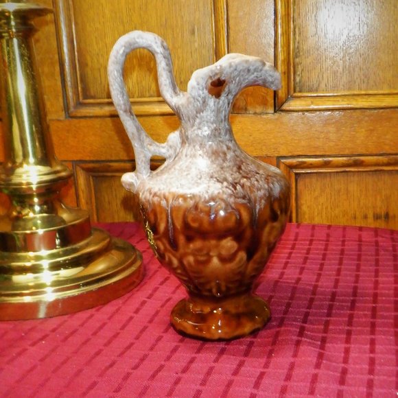 *BRAND NEW Decorative ~~~ PITCHER ~~~ - Picture 1 of 3